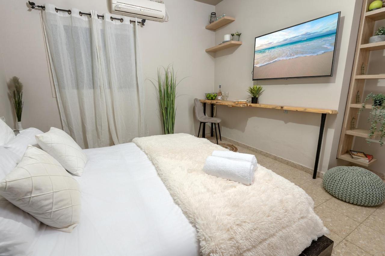 Apartamento Day And Night -יום ולילה Eilat Exterior foto